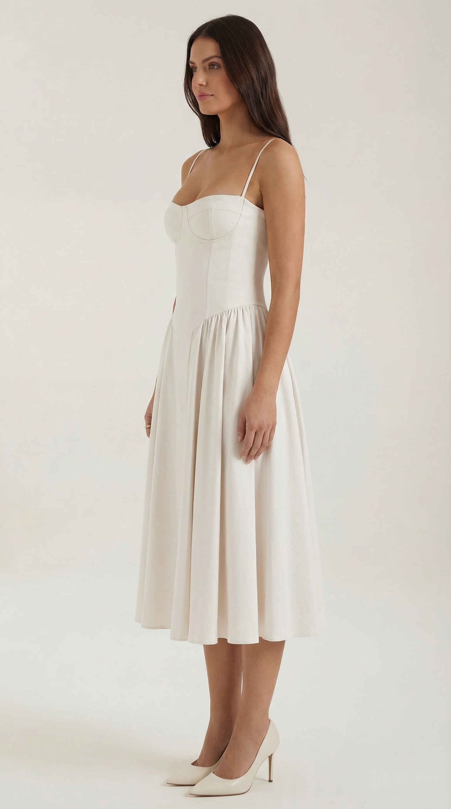 Odette | Elegancka sukienka midi z rozkloszowanym dołem i gorsetem