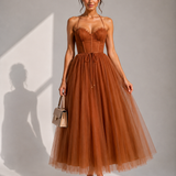 Elowina | Elegancka tiulowa sukienka midi z odkrytymi plecami i gorsetowym detalem