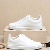 Marcel | Minimalistyczne białe sneakersy o ponadczasowym stylu