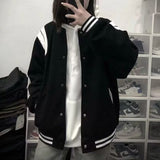 Adrielle | Retro kurtka varsity oversize z kontrastowymi rękawami i ściągaczami