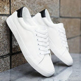 Oliwier | Białe sneakersy – Klasyczna elegancja i uniwersalność