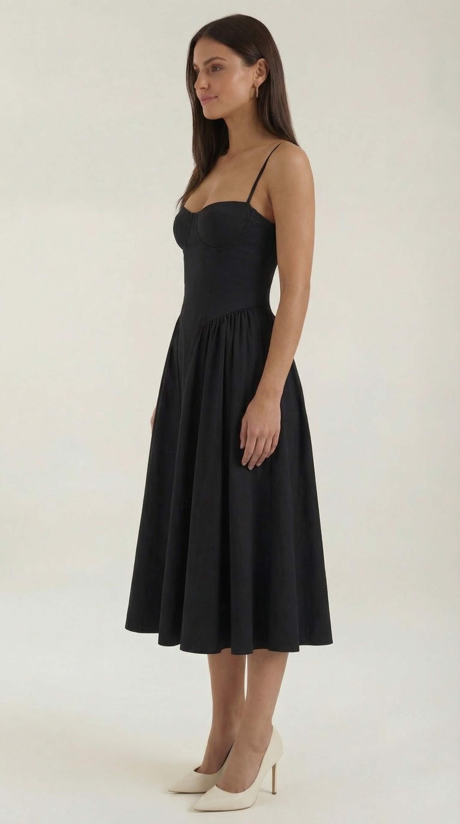 Odette | Elegancka sukienka midi z rozkloszowanym dołem i gorsetem