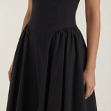 Odette | Elegancka sukienka midi z rozkloszowanym dołem i gorsetem